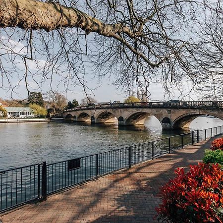 Central Modern Flat For 4-6 & Dedicated Parking Henley-on-Thames Екстер'єр фото